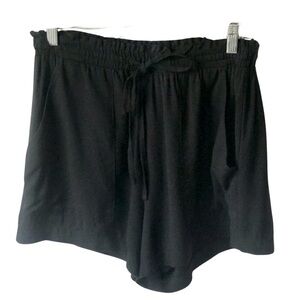 BOUTIQUE ITEM- 💥LAST ONE💥 BLACK SHORTS LIGHTWEIGHT, ELASTIC WAIST WITH TIE